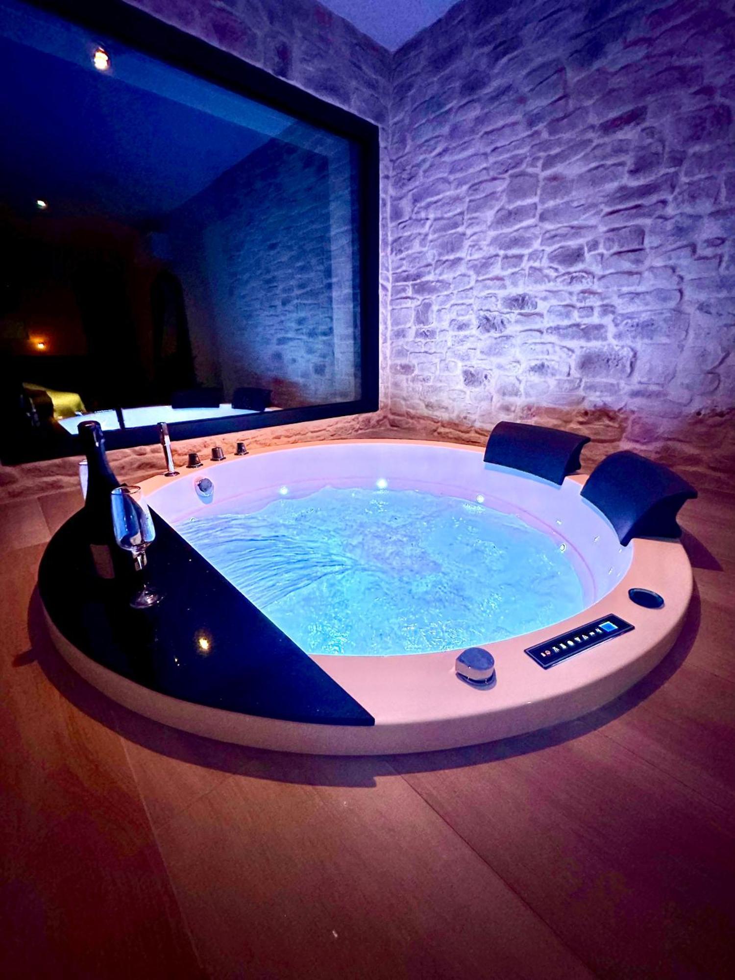 Les Suites Du Payre - Suite Romance Saint-Hilaire-de-Talmont Extérieur photo