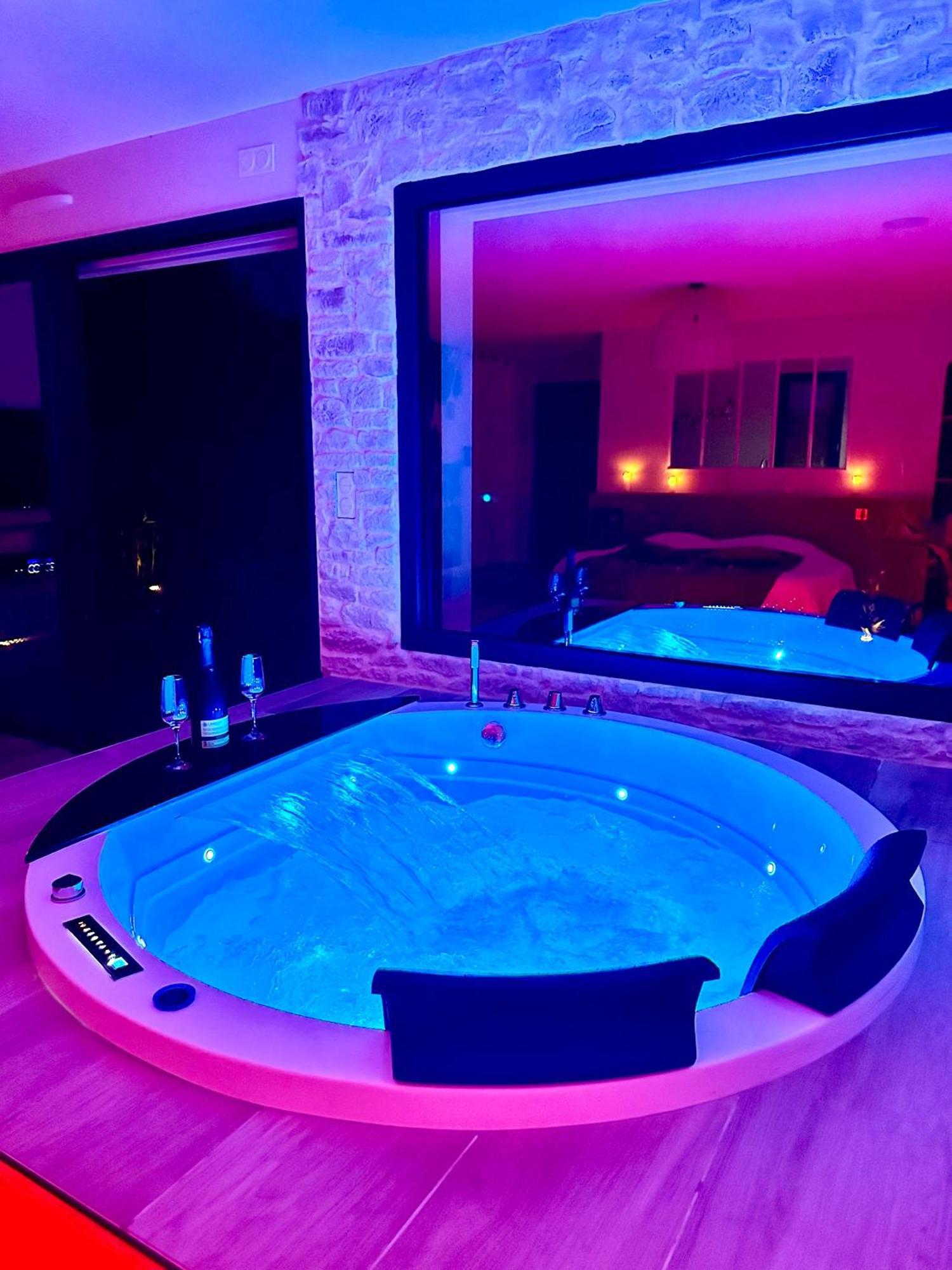Les Suites Du Payre - Suite Romance Saint-Hilaire-de-Talmont Extérieur photo