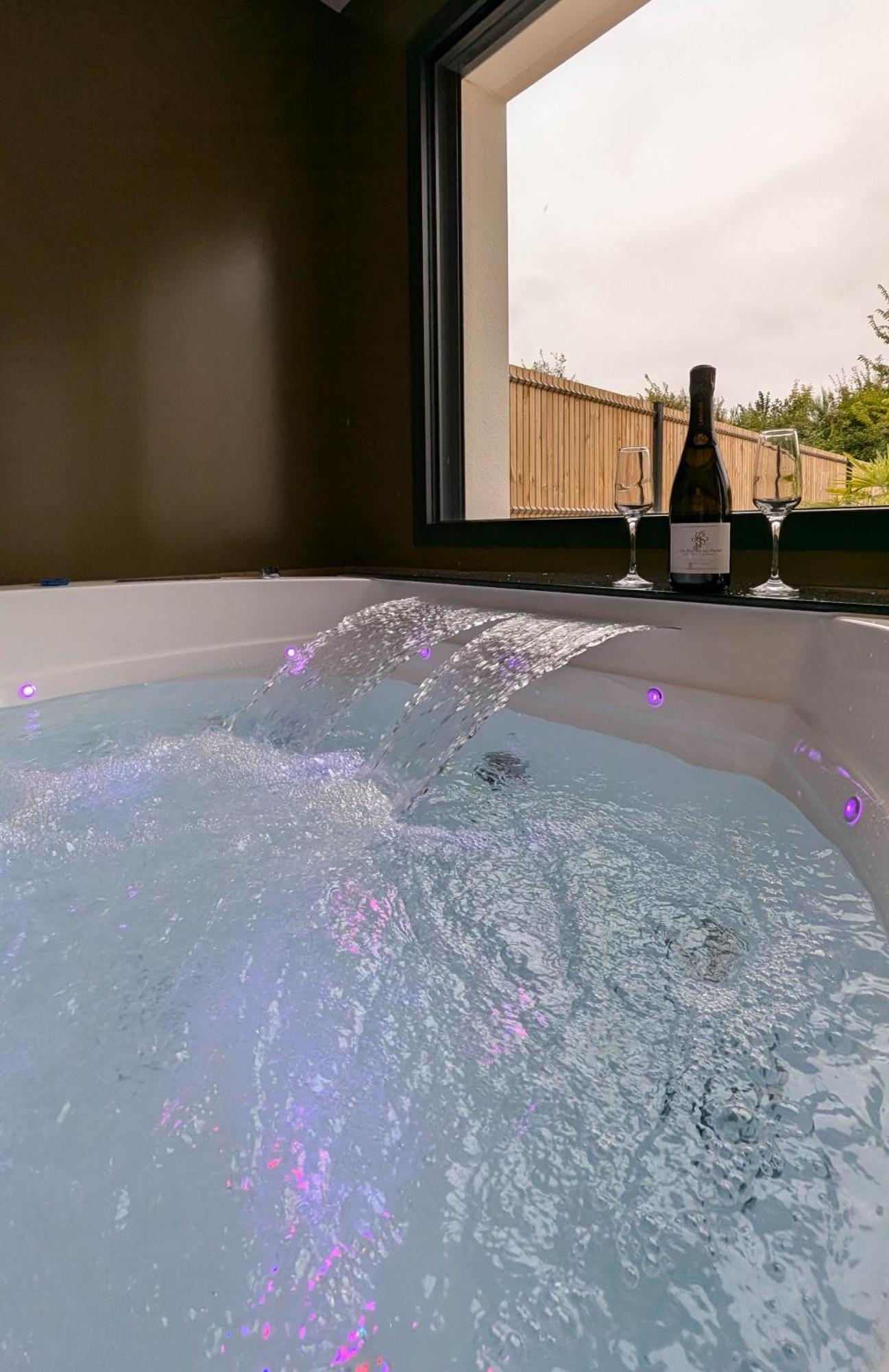 Les Suites Du Payre - Suite Romance Saint-Hilaire-de-Talmont Extérieur photo