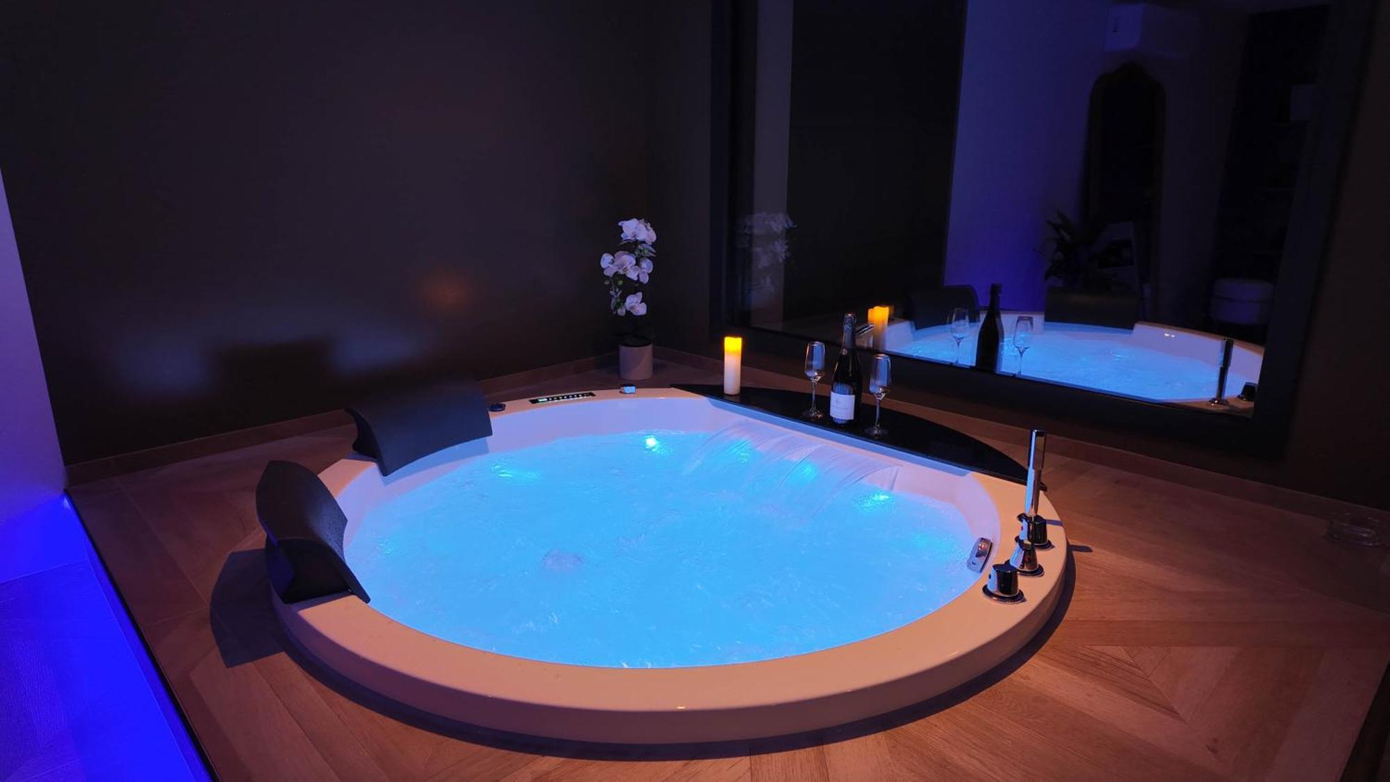 Les Suites Du Payre - Suite Romance Saint-Hilaire-de-Talmont Extérieur photo